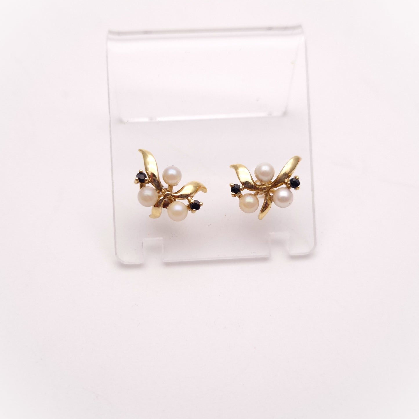 9ct Yellow Gold Vintage Pearl and Sapphire Leafy Foliate Stud Earrings