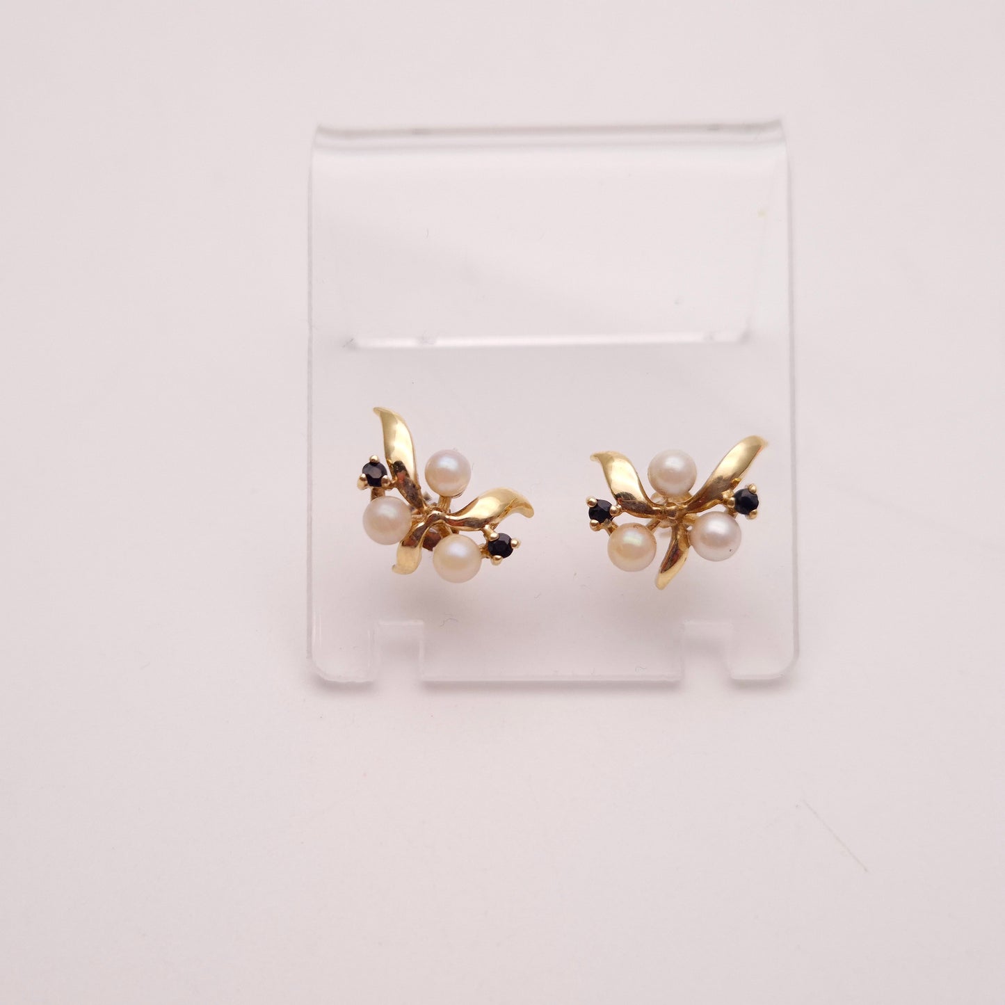 9ct Yellow Gold Vintage Pearl and Sapphire Leafy Foliate Stud Earrings