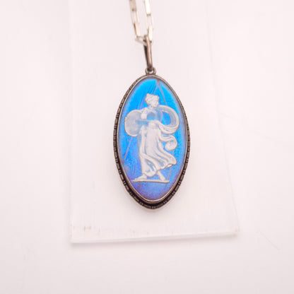 Sterling Silver Vintage Oval Butterfly Wing Cameo Pendant and Chain Necklace