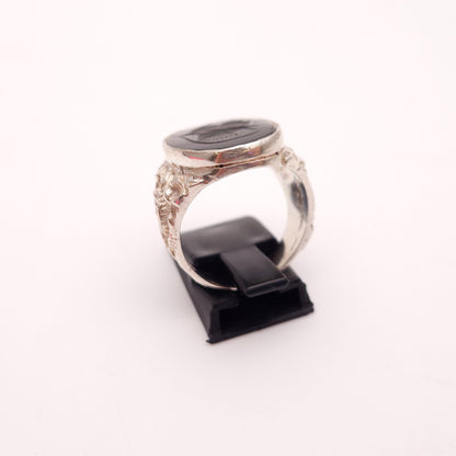 Sterling Silver Vintage Oval Carved Centurion Onyx Signet Statement Ring
