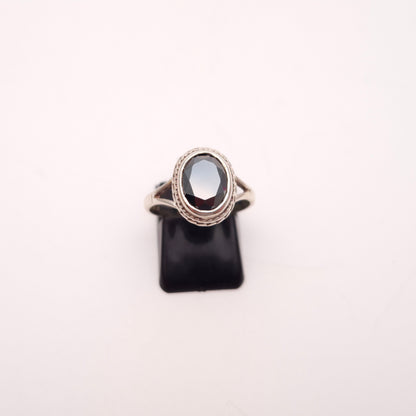 Sterling Silver Vintage Hematite Solitaire Stone Ring