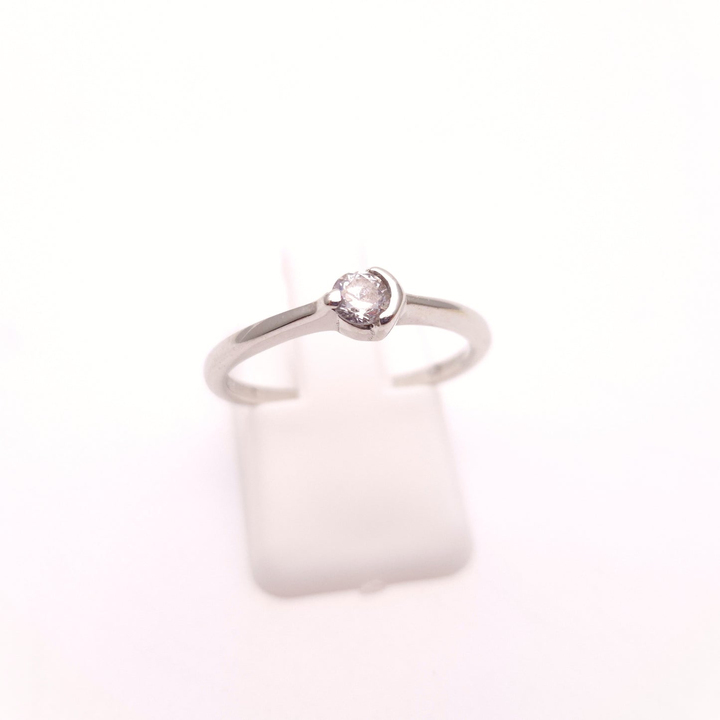 18ct White Gold ~0.15ct Diamond Half Bezel Set Solitaire Ring