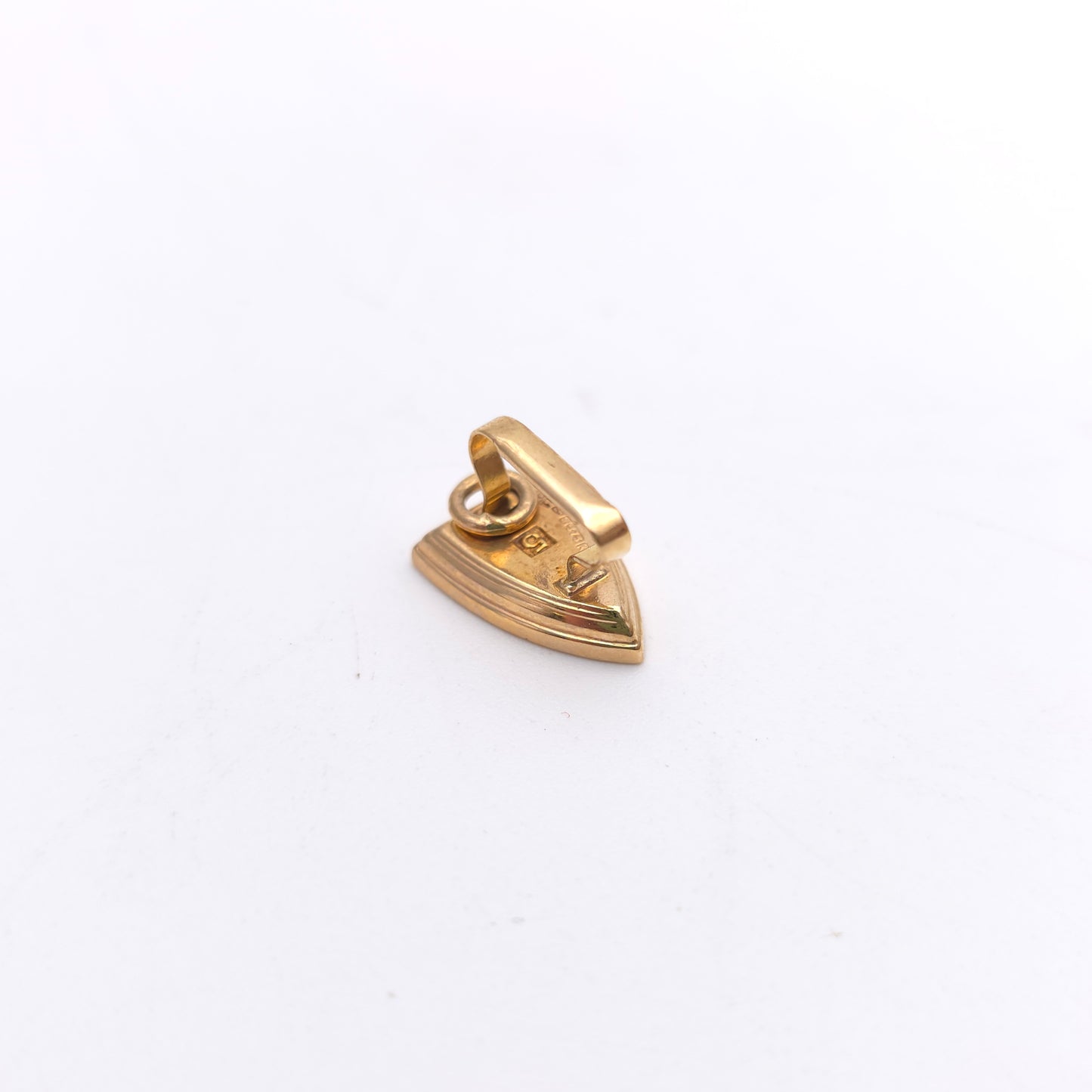 9ct Yellow Gold Small Iron Charm / Pendant