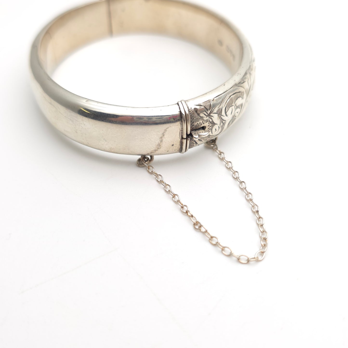 Sterling Silver Vintage 1940s Half Patterned Engraved Foliate Bangle