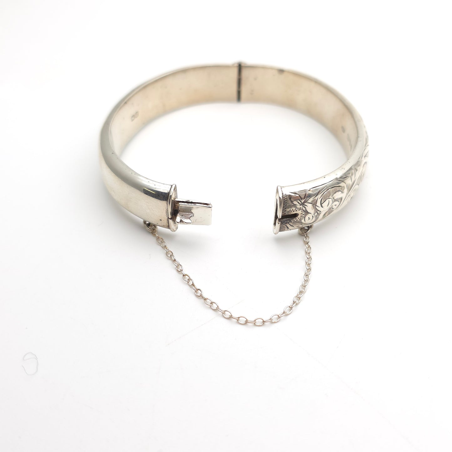 Sterling Silver Vintage 1940s Half Patterned Engraved Foliate Bangle