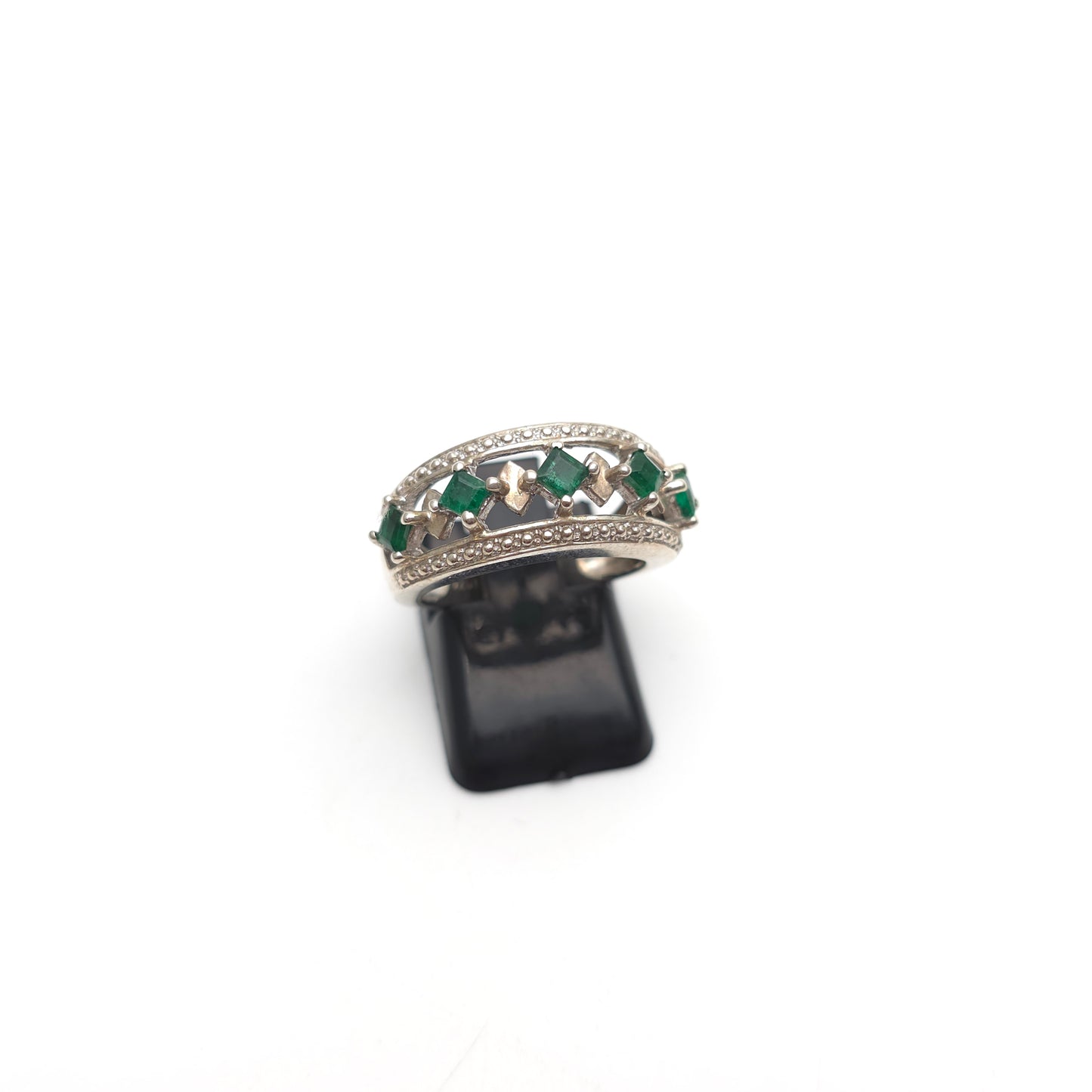 Sterling Silver Green Stone Cut-out Detailed Geometric Art Deco Style Band Ring