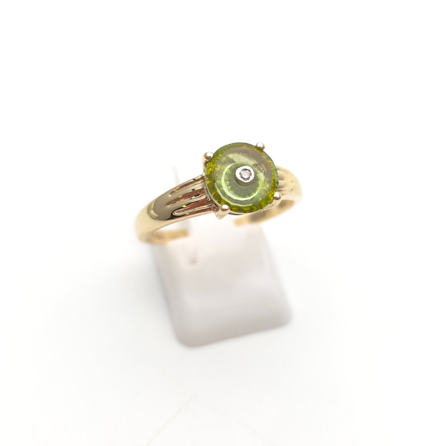 9ct Yellow Gold Round Cut Peridot With Inset Diamond Solitaire Ring