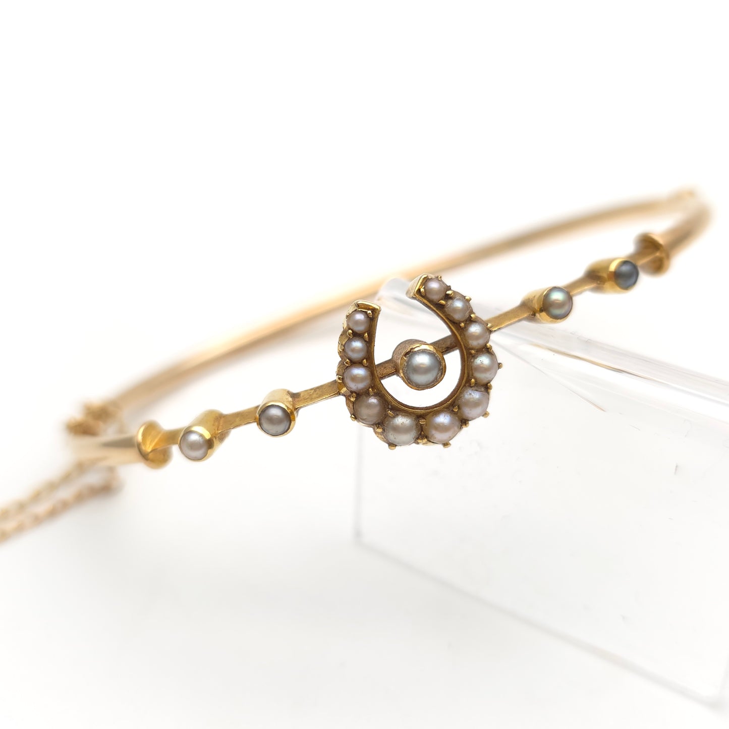 9ct Yellow Gold Antique Pearl Set Horseshoe Motif Hinged Bangle