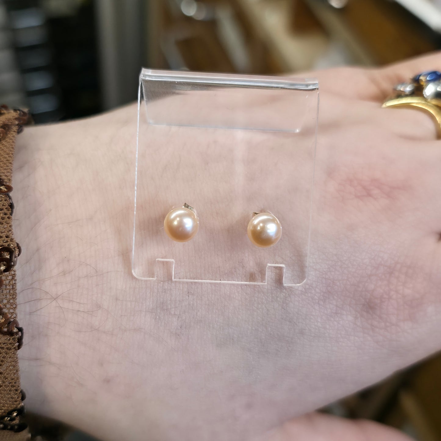 9ct Yellow Gold Peach Coloured 6.75mm Pearl Stud Earrings