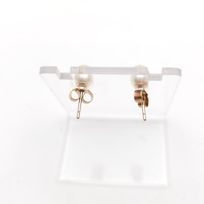 9ct Yellow Gold White 5mm Round Pearl Stud Earrings