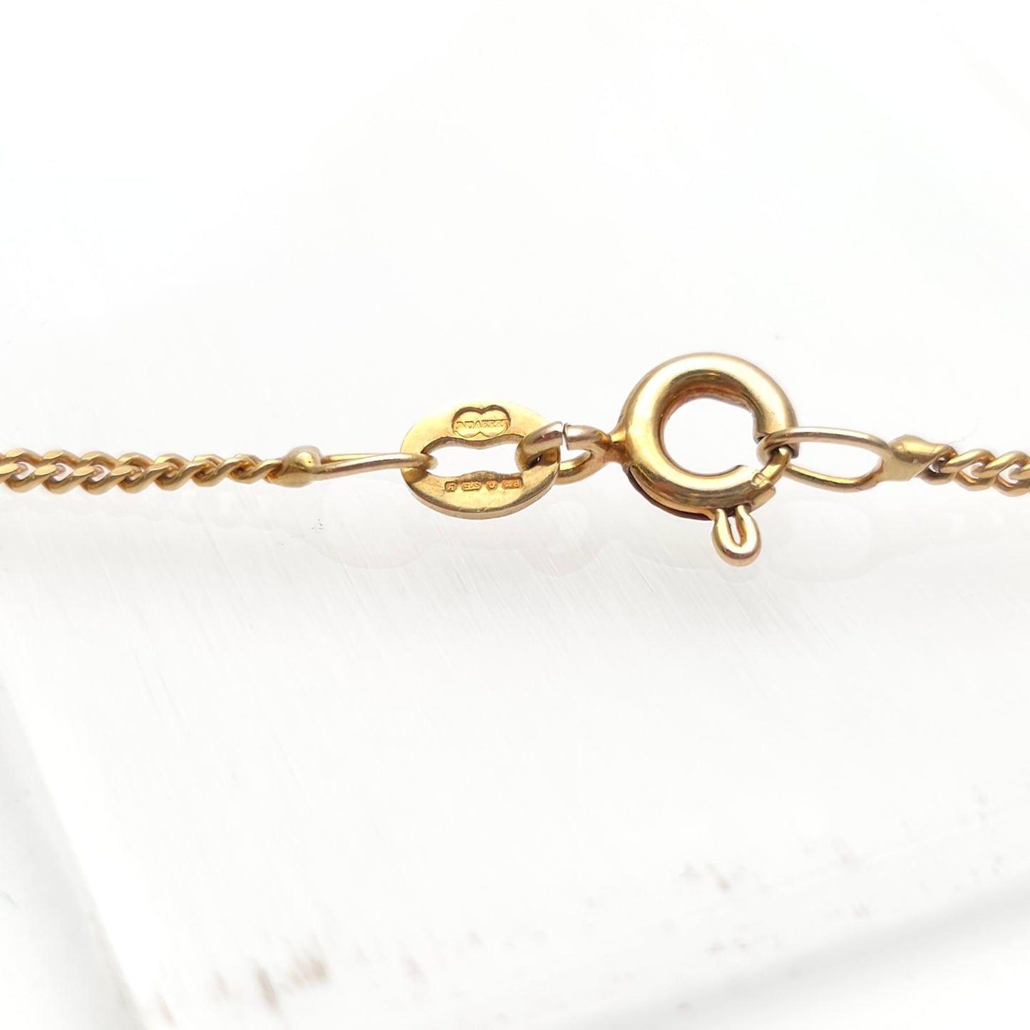 9ct Yellow Gold Curb Chain 18 inches