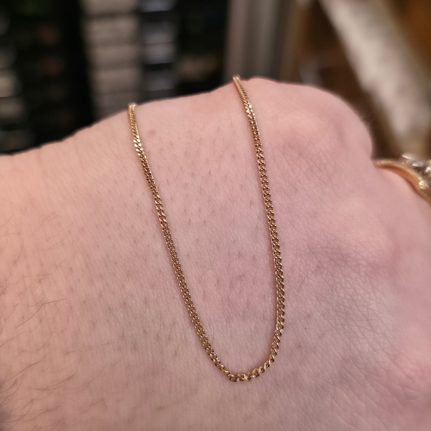 9ct Yellow Gold Curb Chain 18 inches