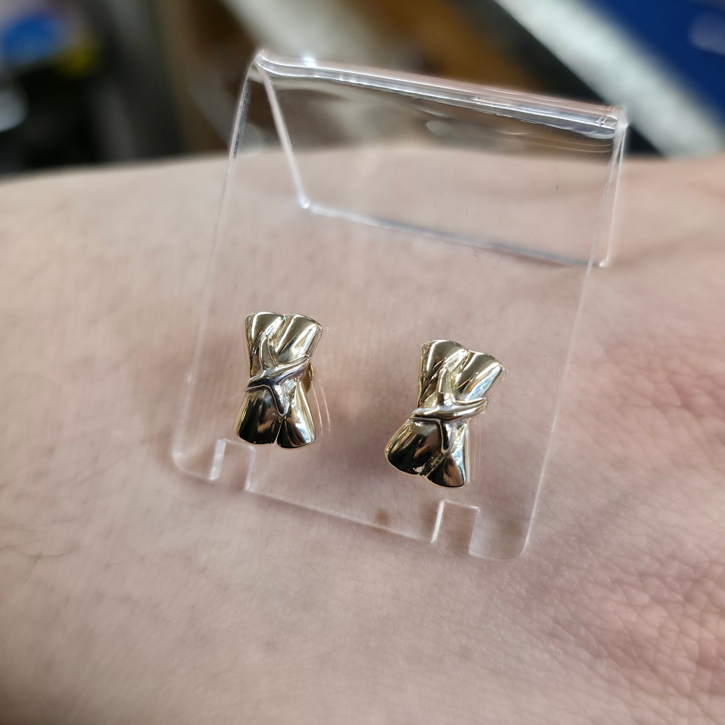 9ct Yellow Gold Chunky Double X 'Kiss' Stud Earrings