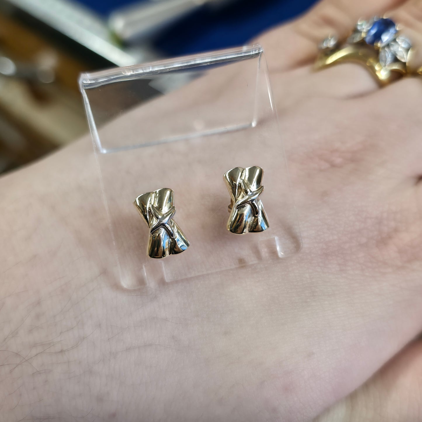 9ct Yellow Gold Chunky Double X 'Kiss' Stud Earrings