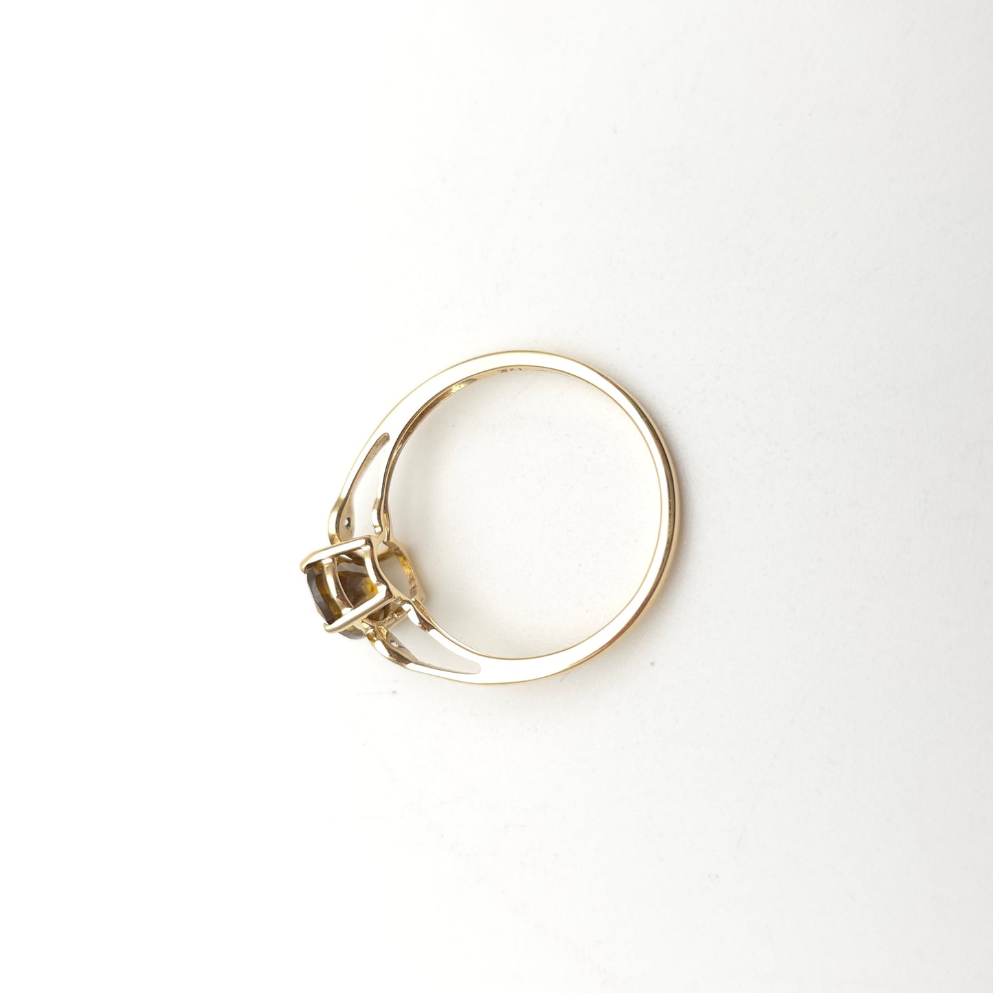 14ct Yellow Gold Oval Cut Golden Zircon and Diamond Trilogy Ring