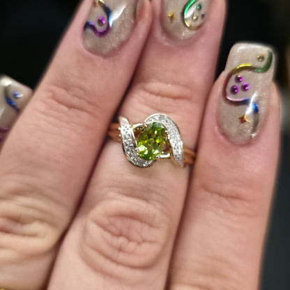 9ct Yellow Gold Oval Cut Peridot and Diamond Swirl / Crossover Ring