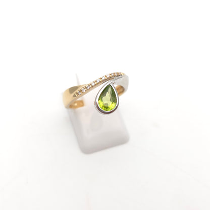 9ct Yellow Gold Diamond And White Gold Set Pear Cut Peridot Ring