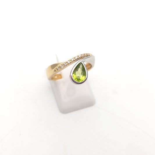 9ct Yellow Gold Diamond And White Gold Set Pear Cut Peridot Ring