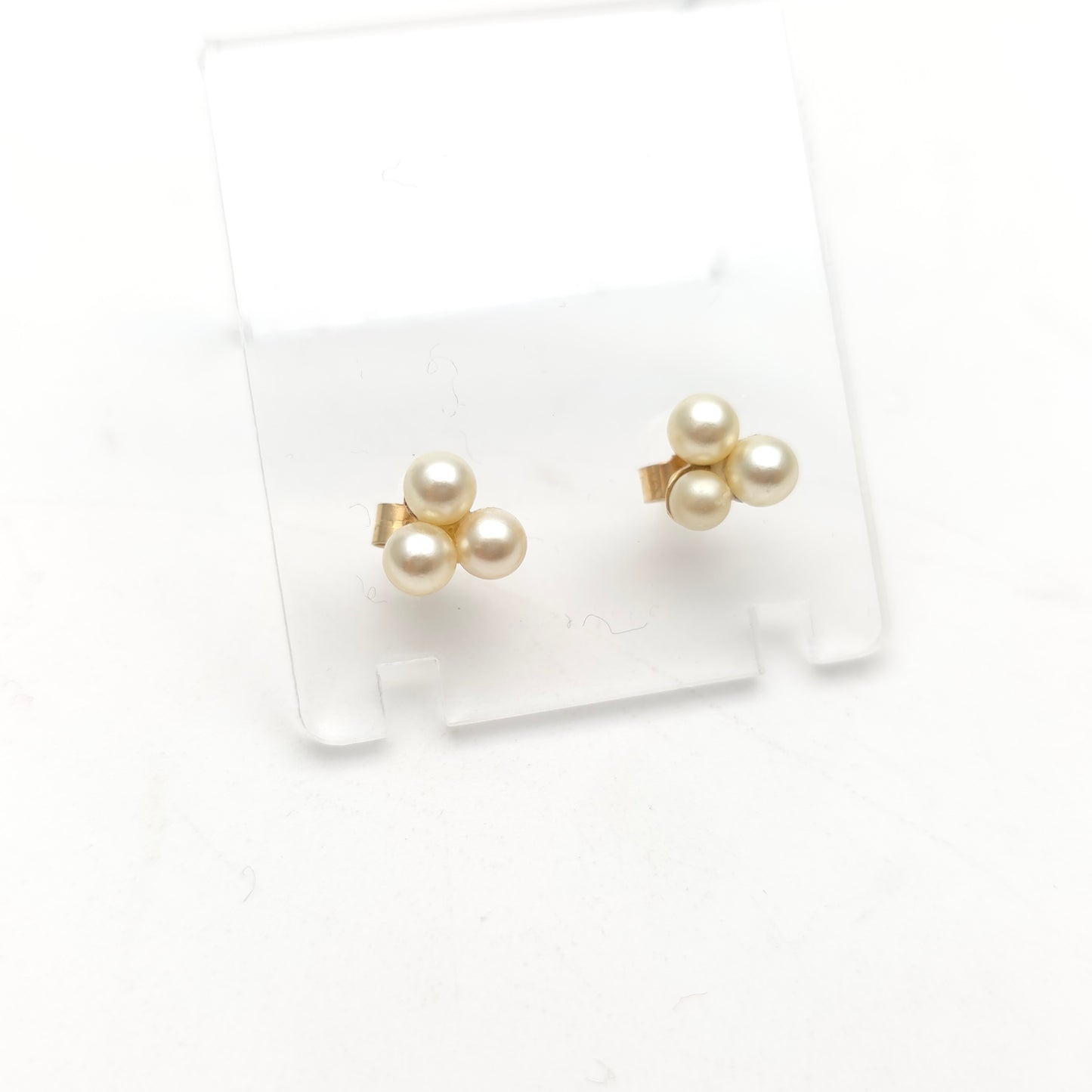 9ct Yellow Gold Three White Pearl Trefoil Stud Earrings