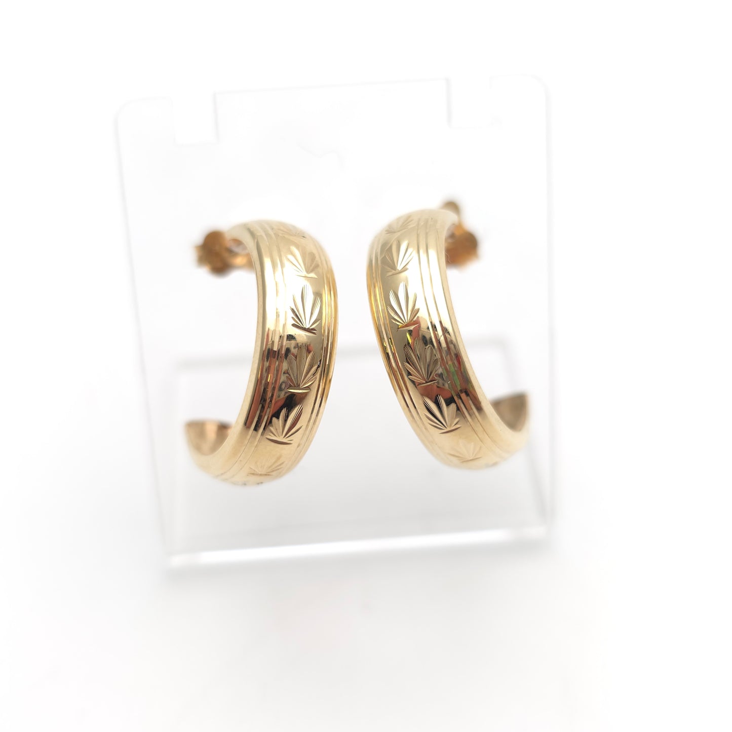 9ct Yellow Gold Diamond Cut Lightweight Hoop Style Earrings