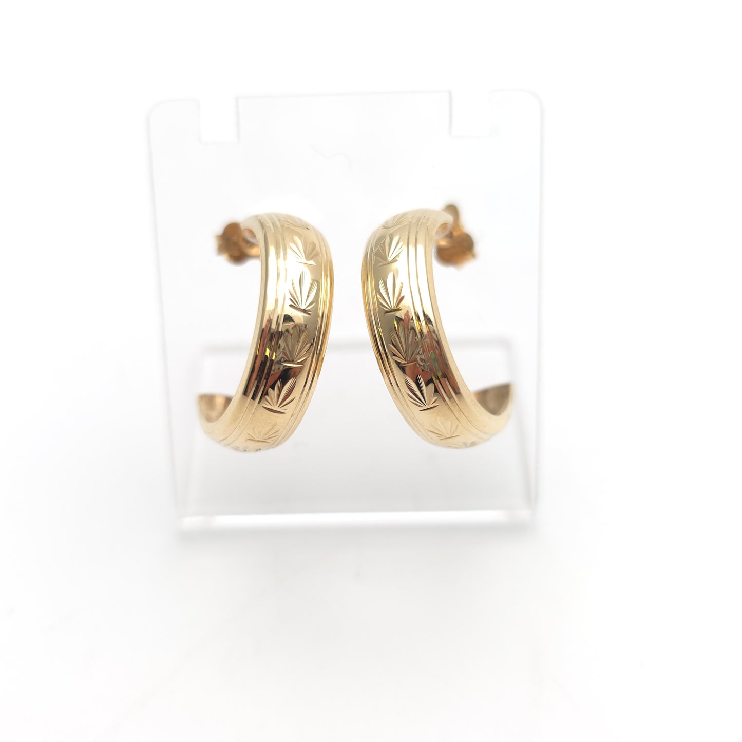 9ct Yellow Gold Diamond Cut Lightweight Hoop Style Earrings