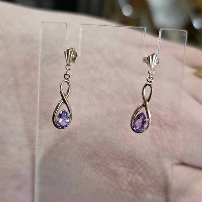 9ct Yellow Gold Lightweight Amethyst Figure 8 Drop Earrings