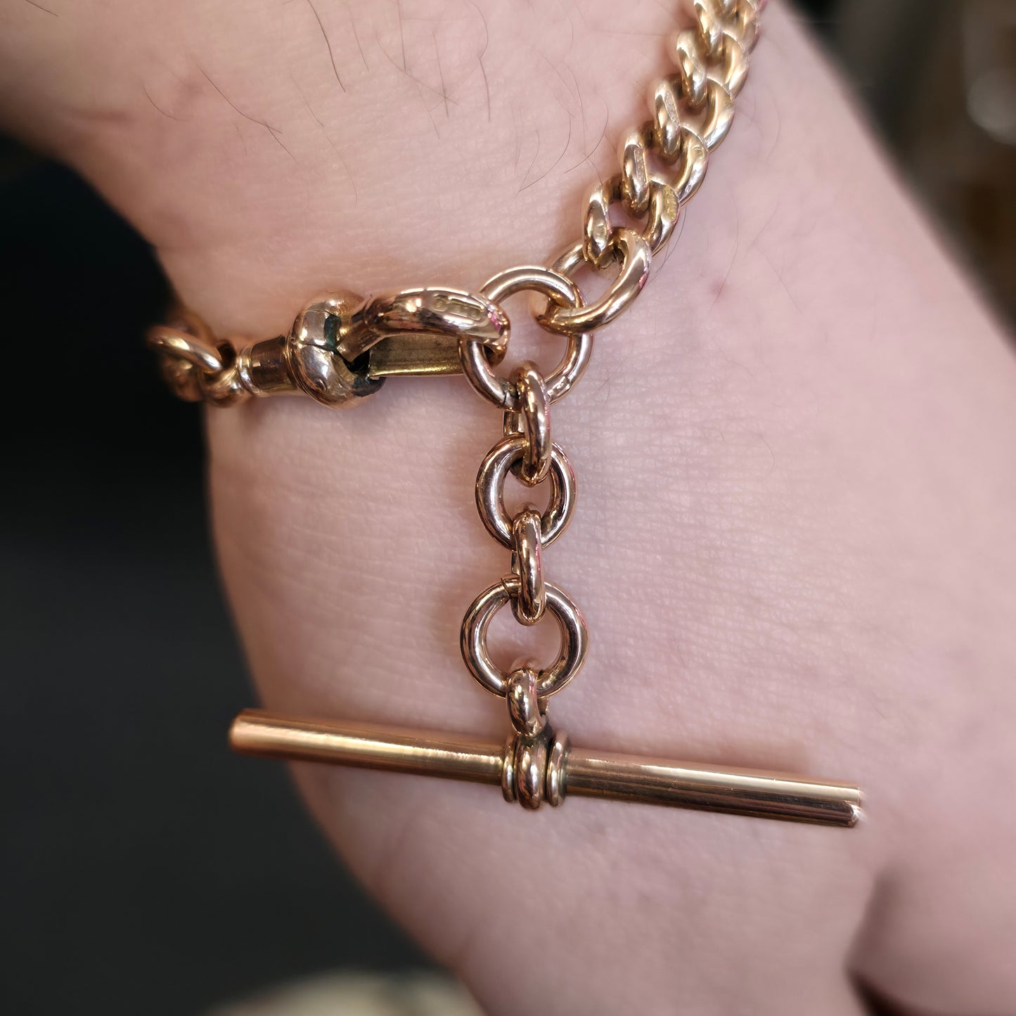 9ct Yellow Gold Heavyweight Chunky Graduated Curb Albert Bracelet With T-Bar