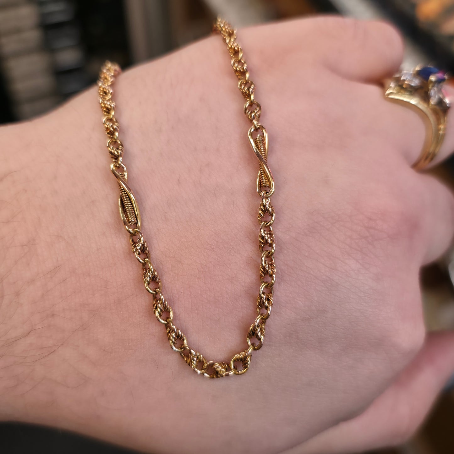 18ct Yellow Gold Antique Rope Style Fancy Link Chain 20 Inch