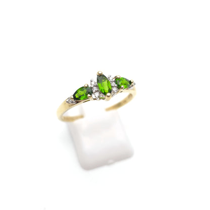 9ct Yellow Gold Deep Green Stone And Diamond Multi-Stone Ring
