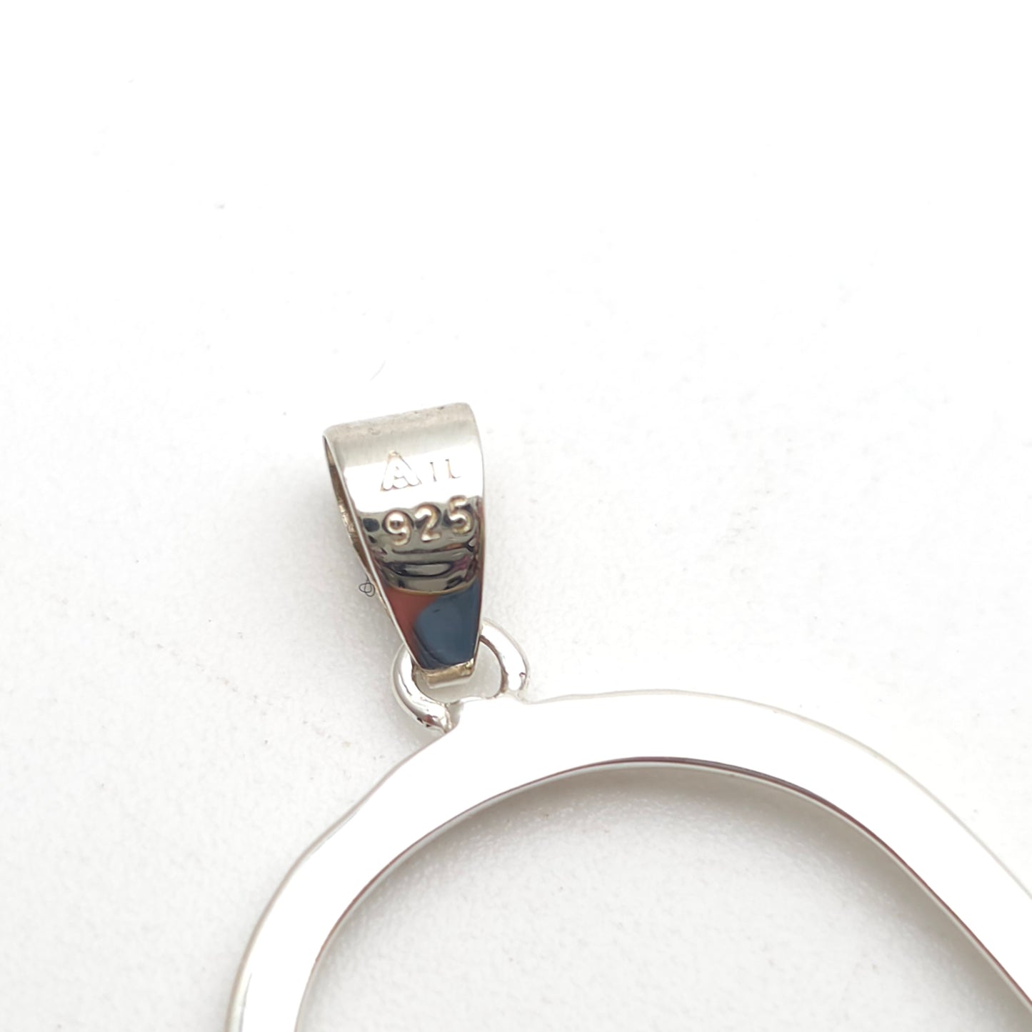 Sterling Silver Single Diamond Set Textured Heart Outline Pendant Piece