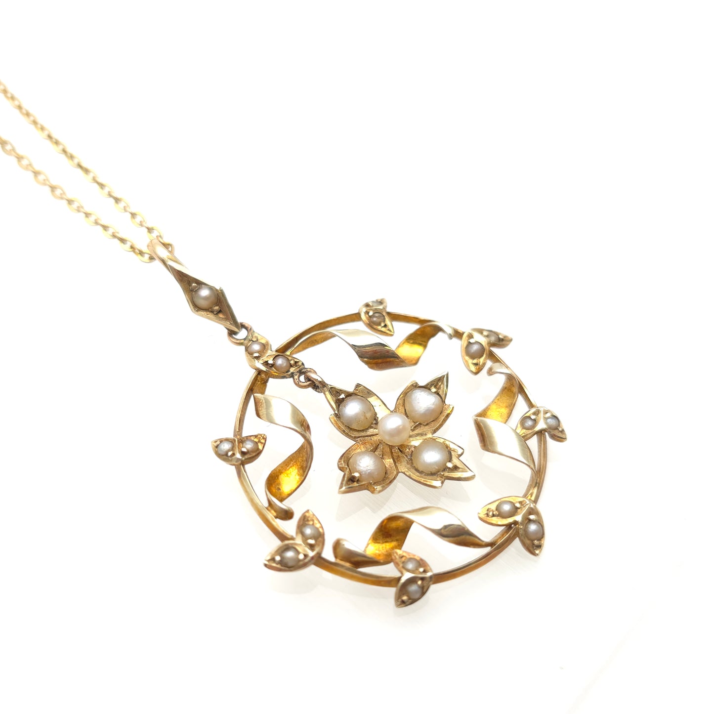 9ct Yellow Gold Antique Floral Pearl Wreath Pendant And Chain Necklace