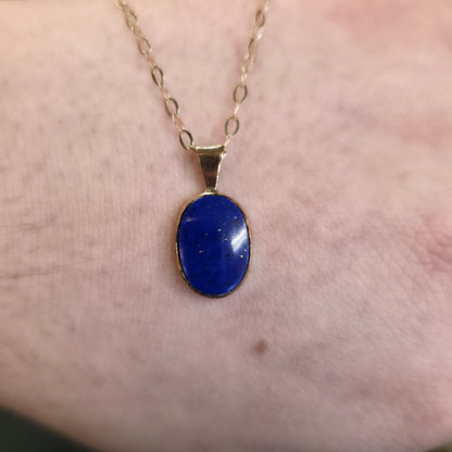 9ct Yellow Gold Oval Cut Lapis Lazuli Panel Pendant And Chain Necklace