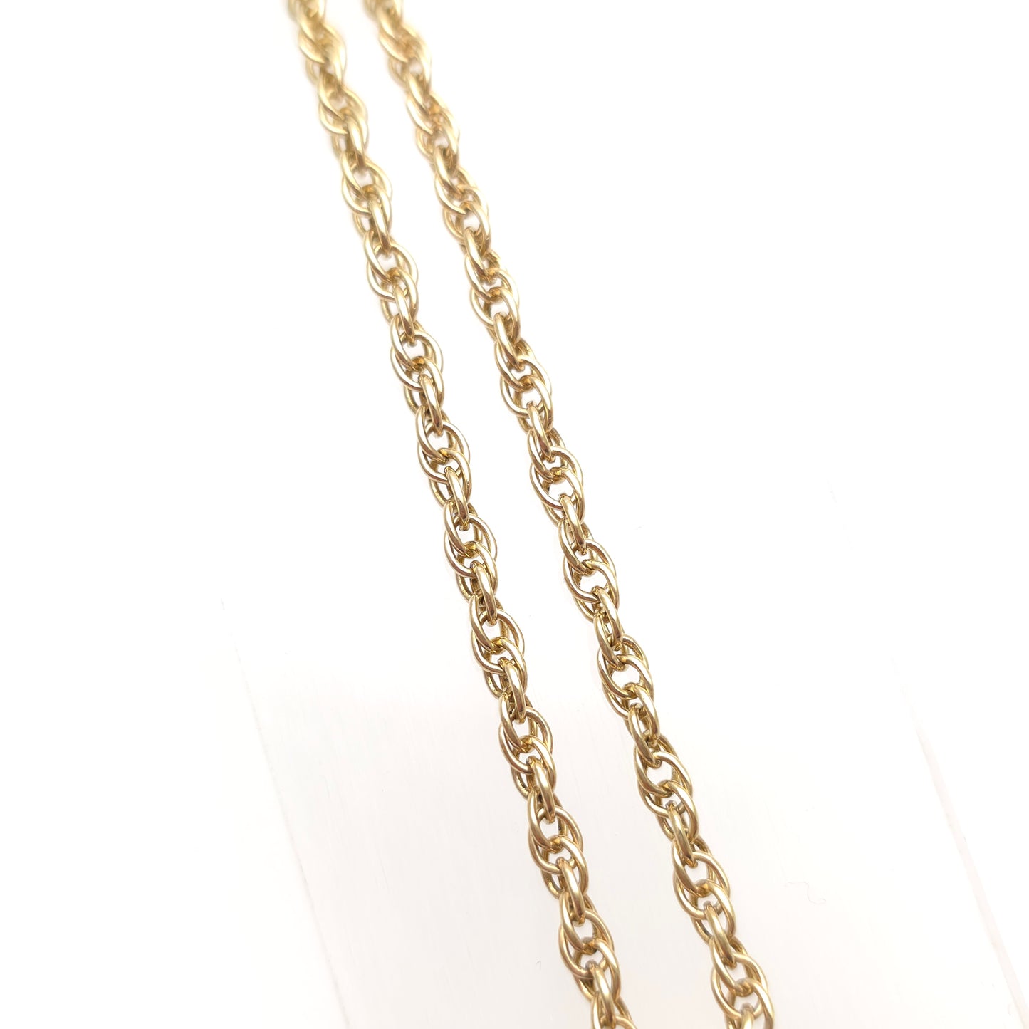 9ct Yellow Gold Vintage Engraved Chunky Locket And Prince of Wales 60cm Chain
