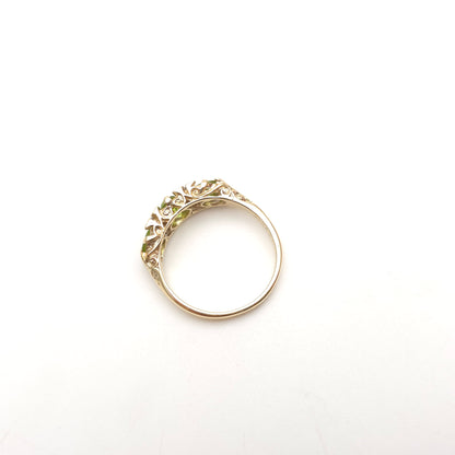 9ct Yellow Gold Peridot And Diamond Traditional Style Multi-Stone Ring