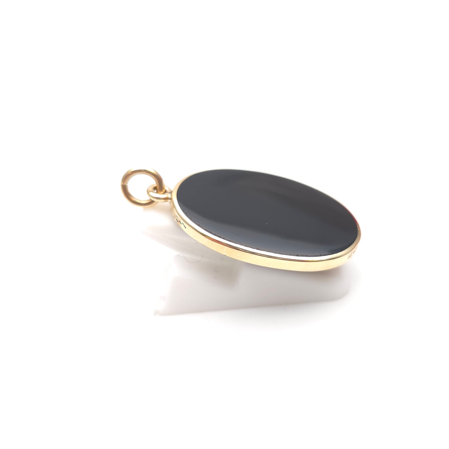 9ct Yellow Gold Vintage Double Sided Oval Onyx Panel Pendant