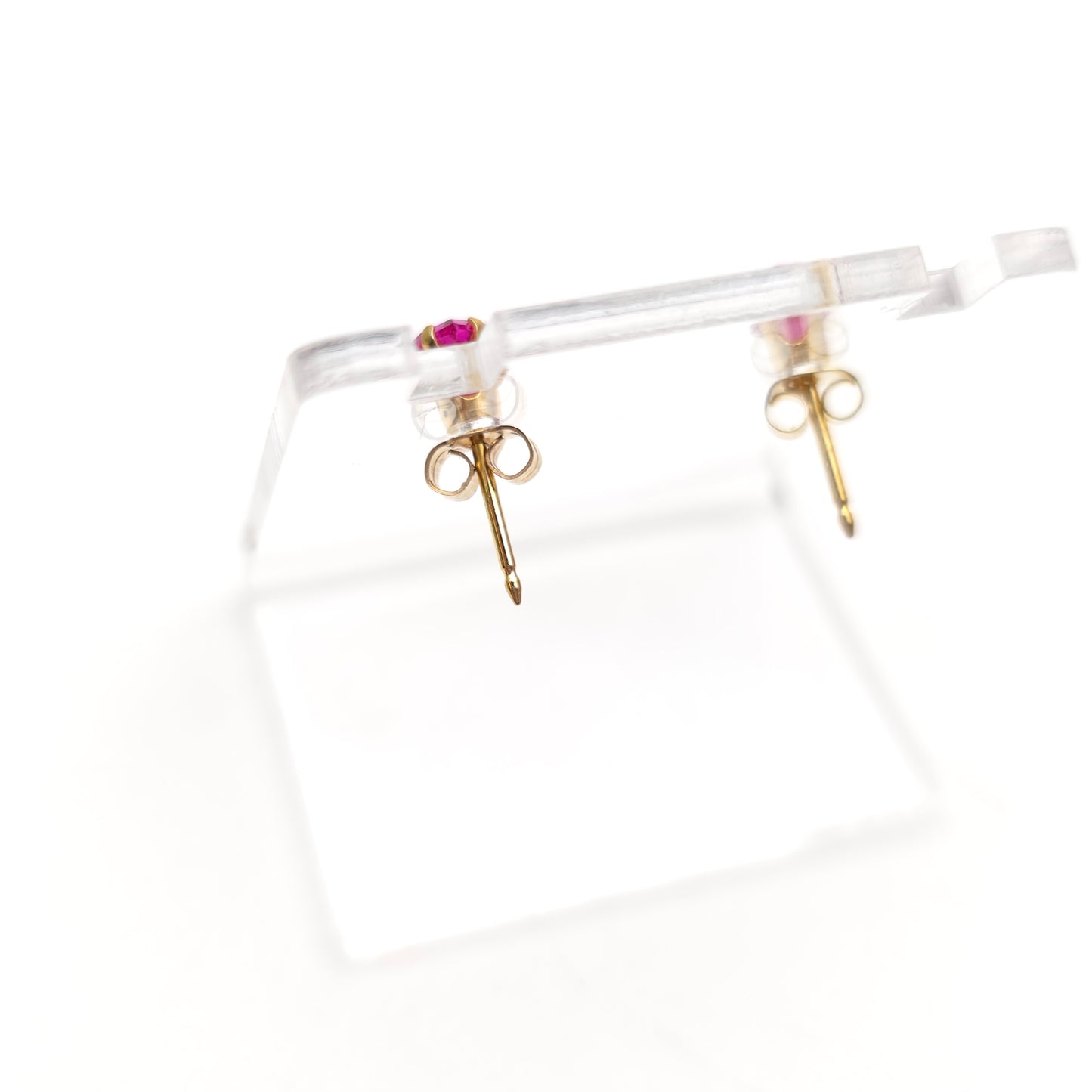 9ct Yellow Gold Small Princess Square Cut Synthetic Ruby Stud Earrings