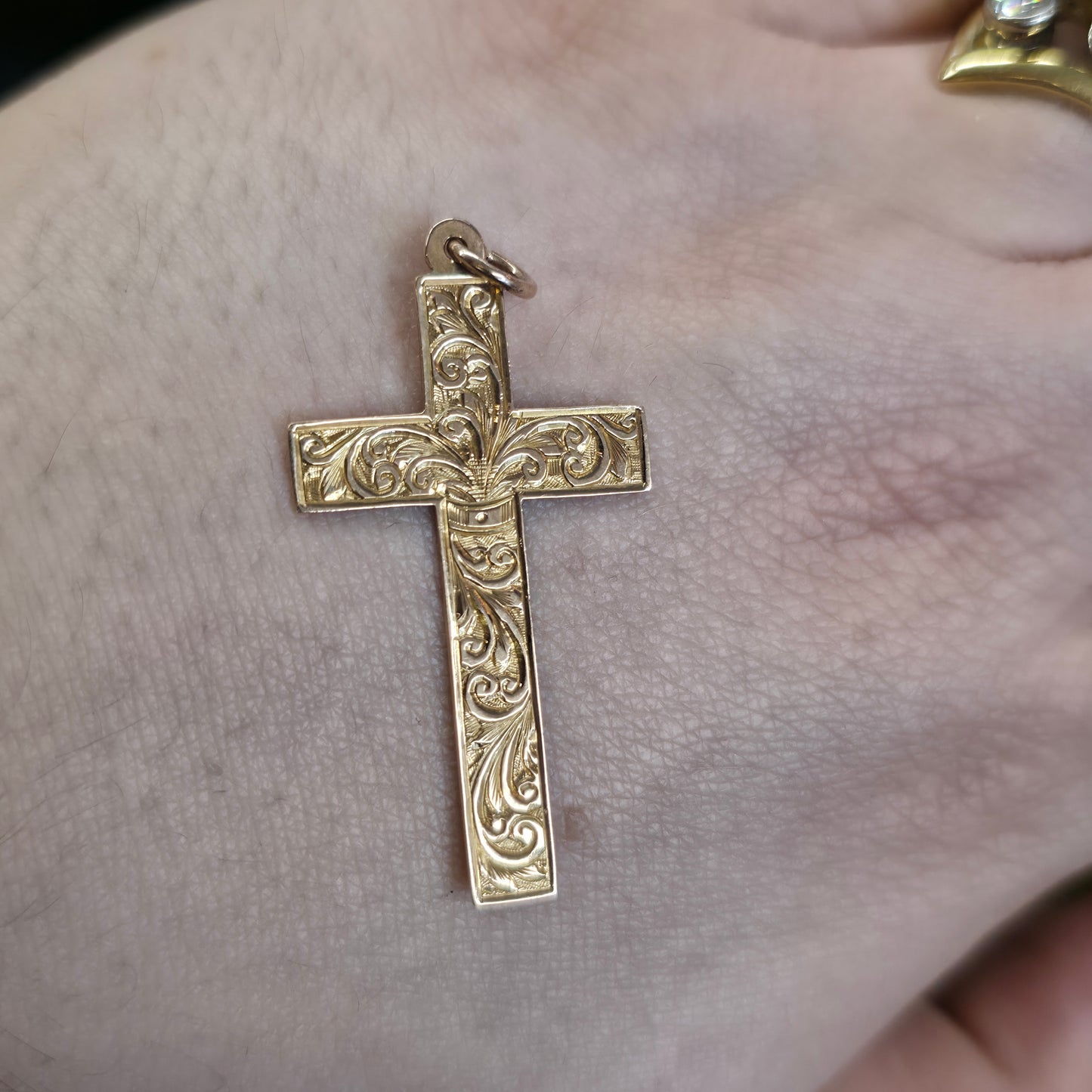 9ct Rose Gold Antique Foliate Engraved Patterned Cross Pendant Piece