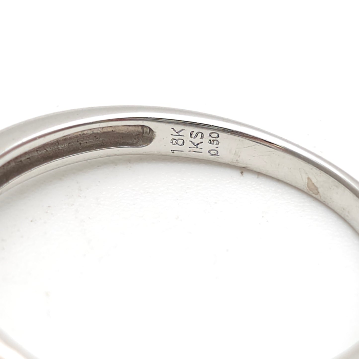 18ct White Gold Princess Cut Diamond Halo Cluster Ring (0.5TCW)