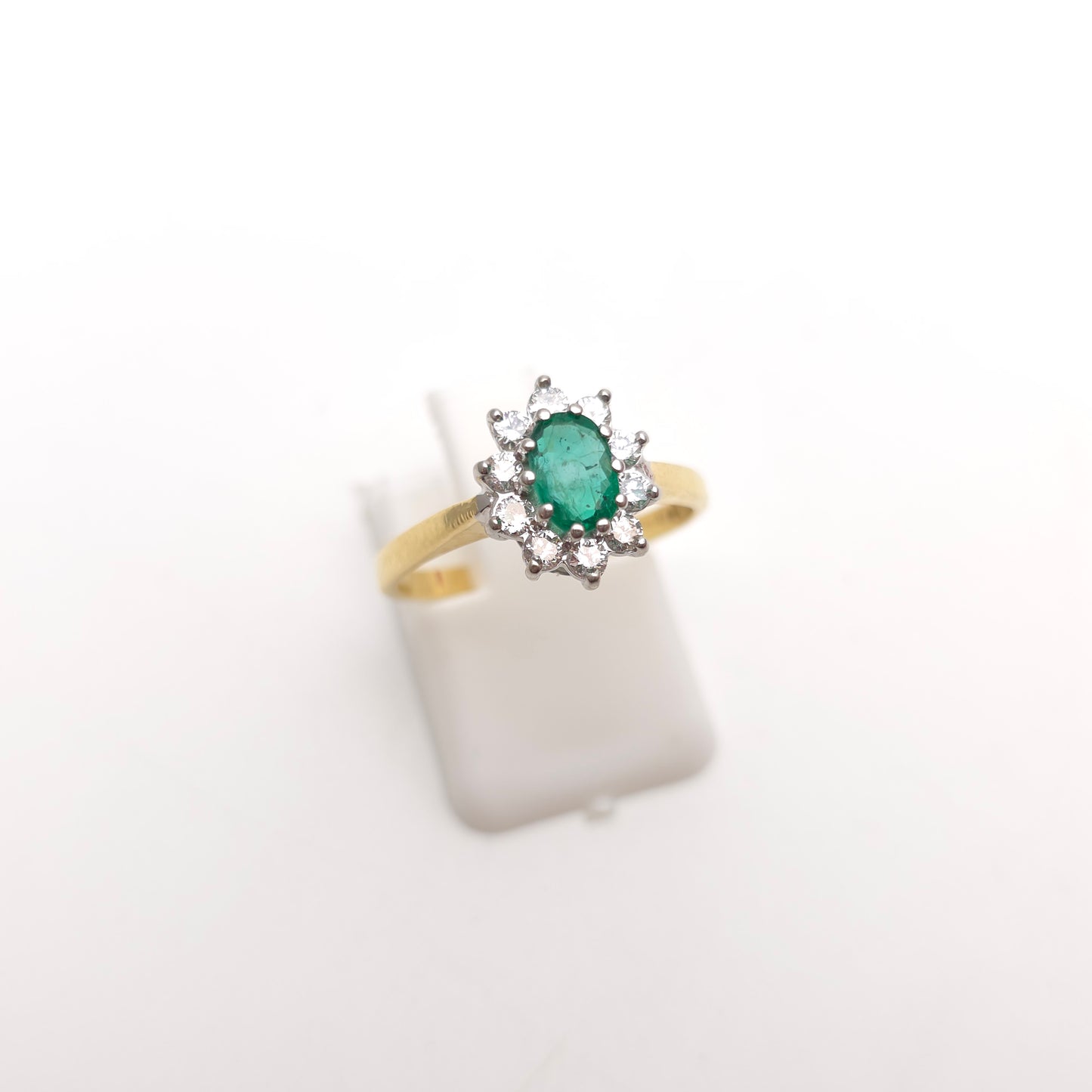 18ct Yellow Gold Traditional Oval Cut Emerald And Diamond Cluster Ring