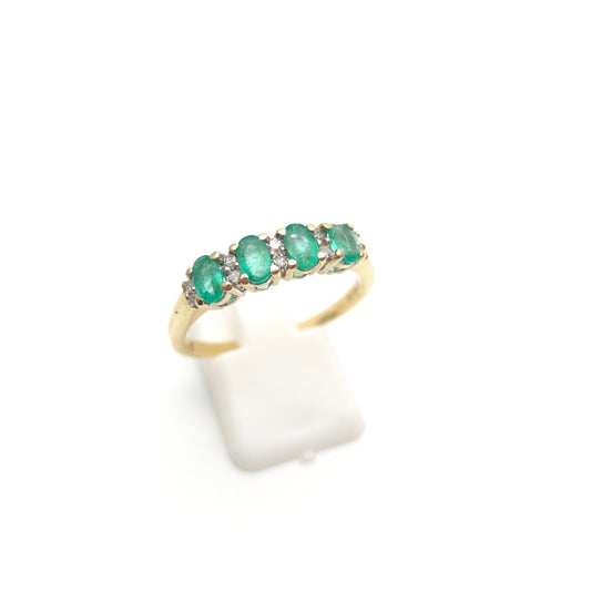 9ct Yellow Gold Multi-Stone Emerald And Diamond Row Ring (AF - Chipped Stones)