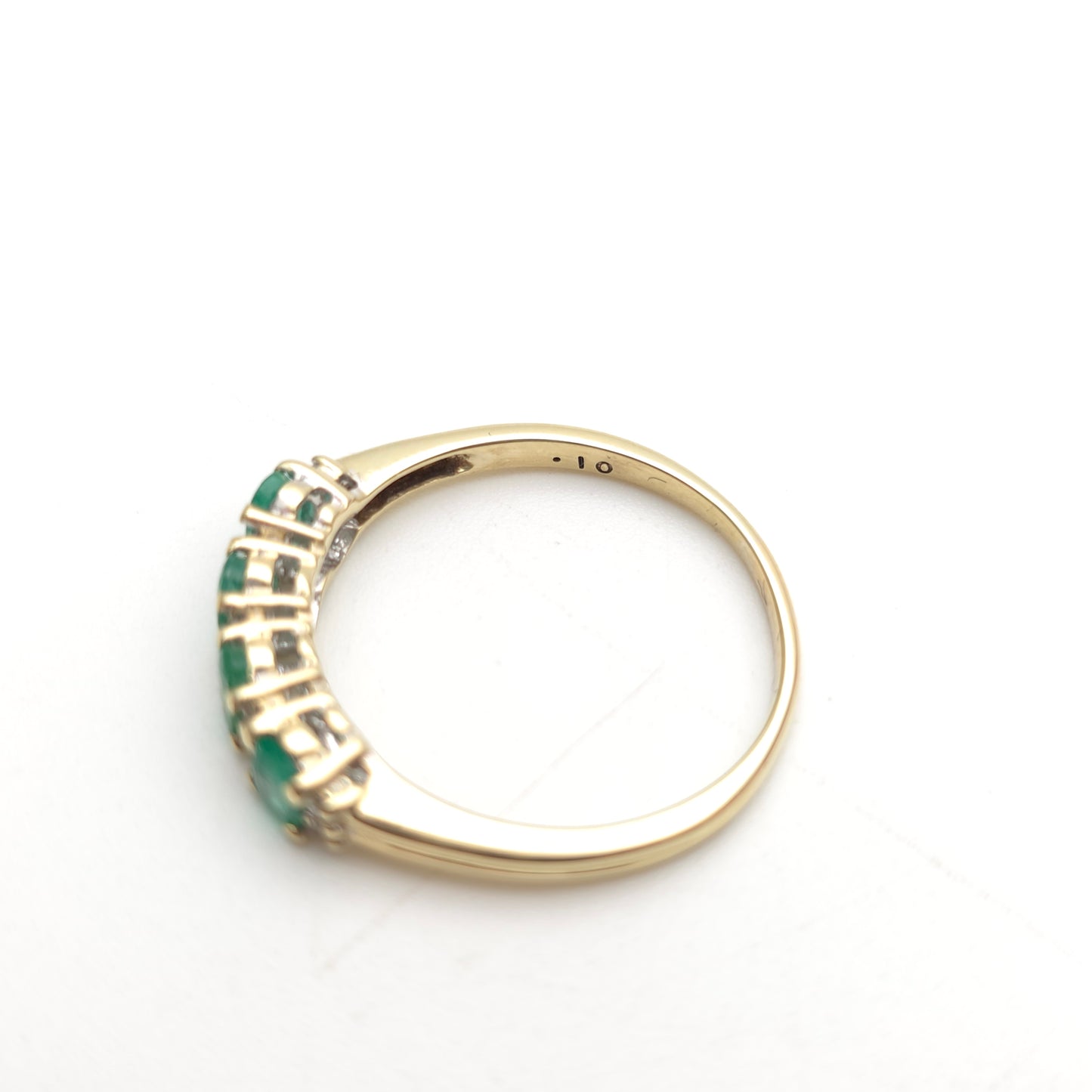 9ct Yellow Gold Multi-Stone Emerald And Diamond Row Ring (AF - Chipped Stones)