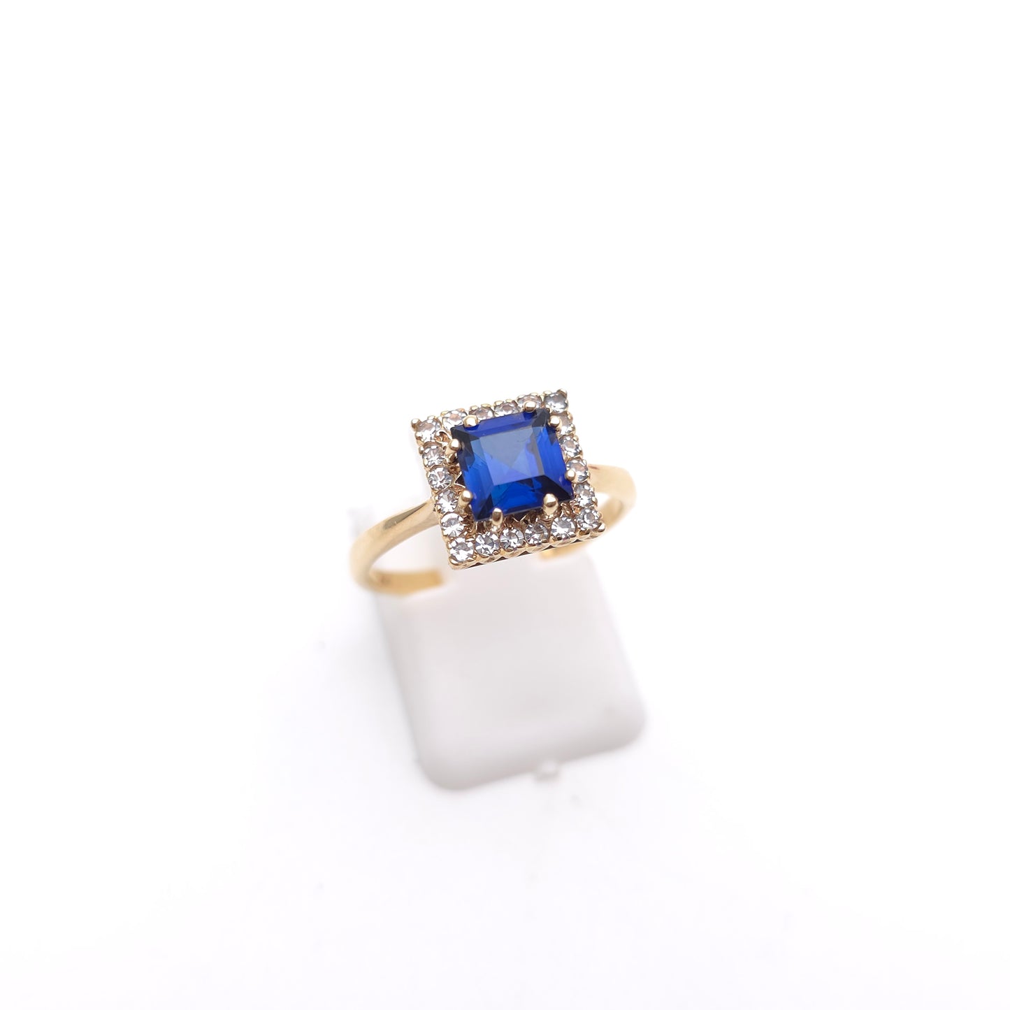 9ct Yellow Gold Princess Cut Synthetic Sapphire & White Spinel Halo Cluster Ring