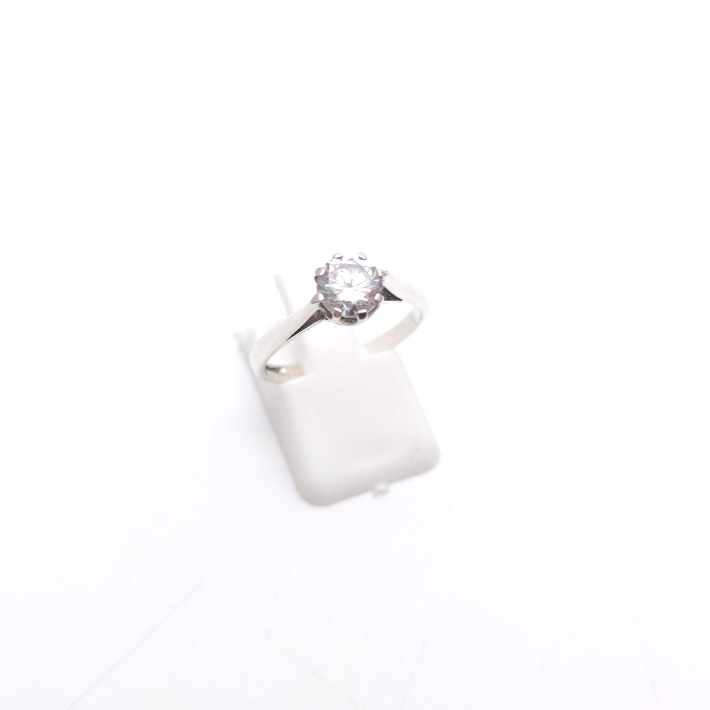 Sterling Silver Vintage Simple Cubic Zirconia CZ Solitaire Ring