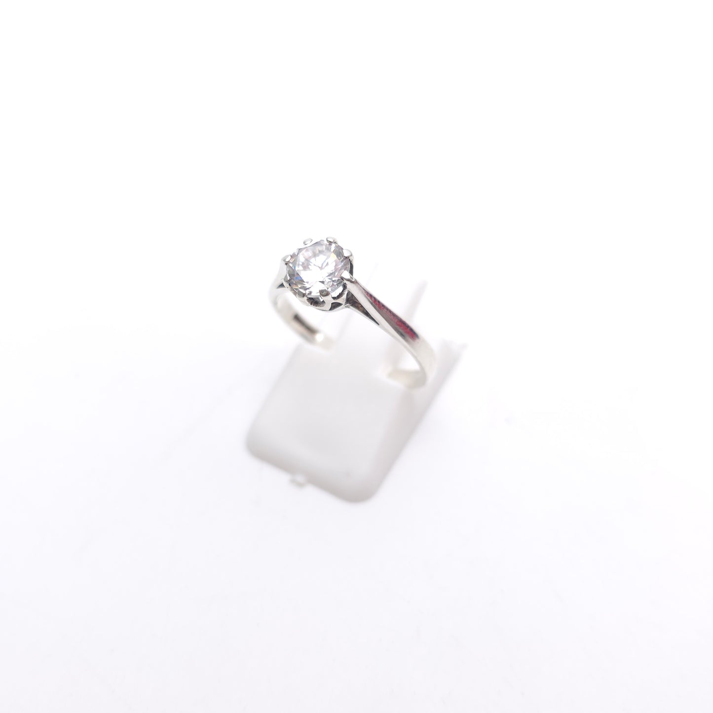 Sterling Silver Vintage Simple Cubic Zirconia CZ Solitaire Ring