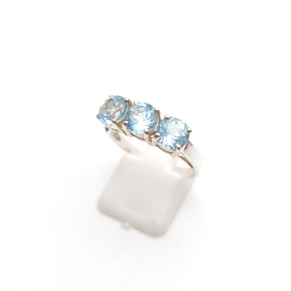 Sterling Silver Vintage Round Cut Blue Topaz Three Stone Trilogy Ring