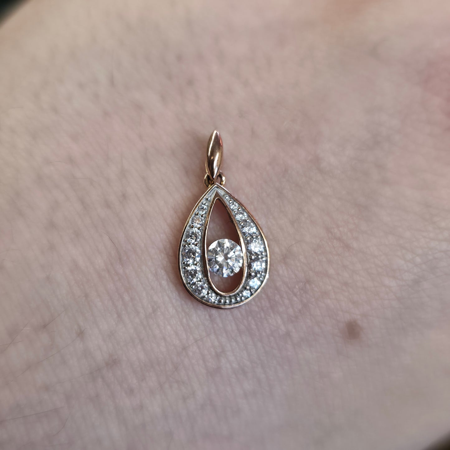 9ct Rose Gold Teardrop Shaped Cubic Zirconia CZ Openwork Pendant