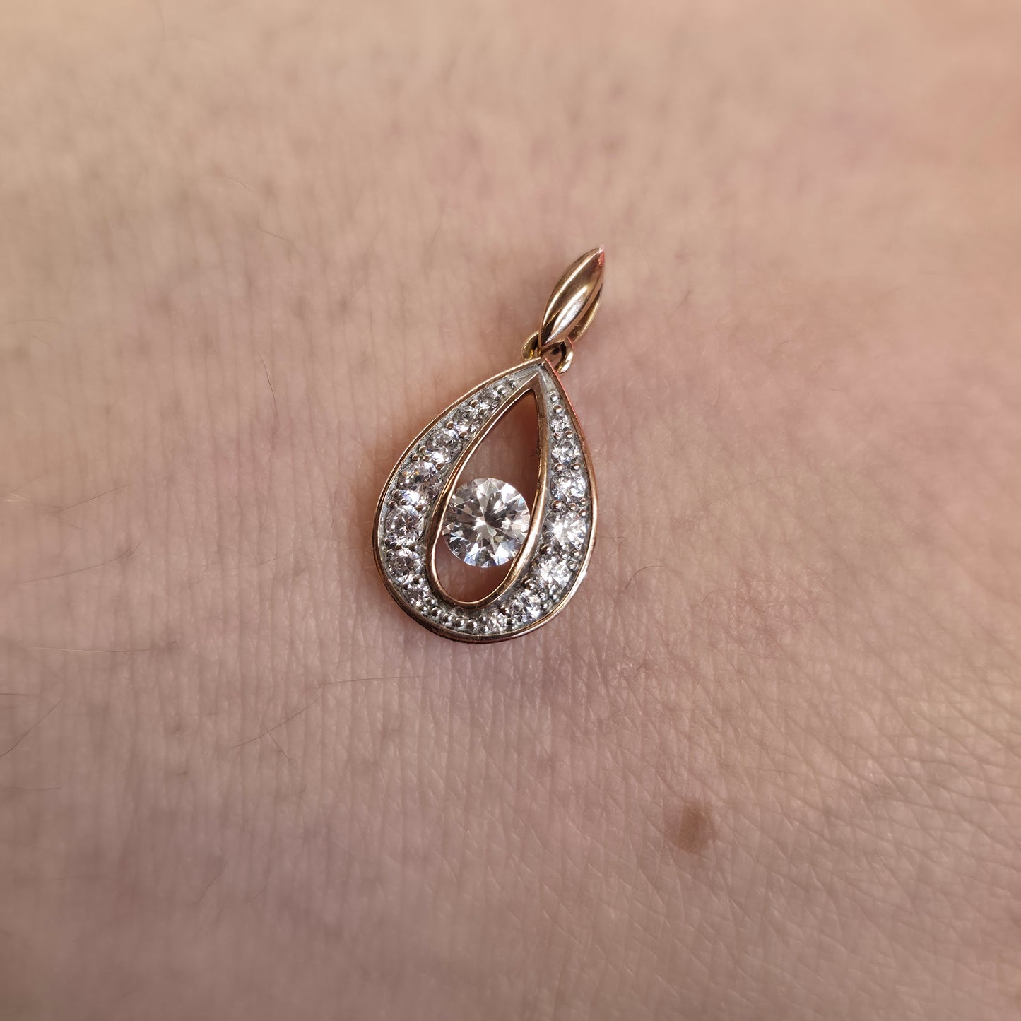 9ct Rose Gold Teardrop Shaped Cubic Zirconia CZ Openwork Pendant