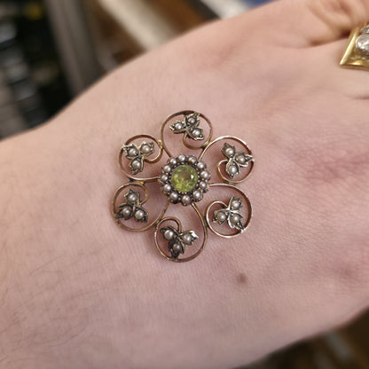 9ct Yellow Gold Antique Large Peridot and Pearl Foliate Leafy Pendant Piece