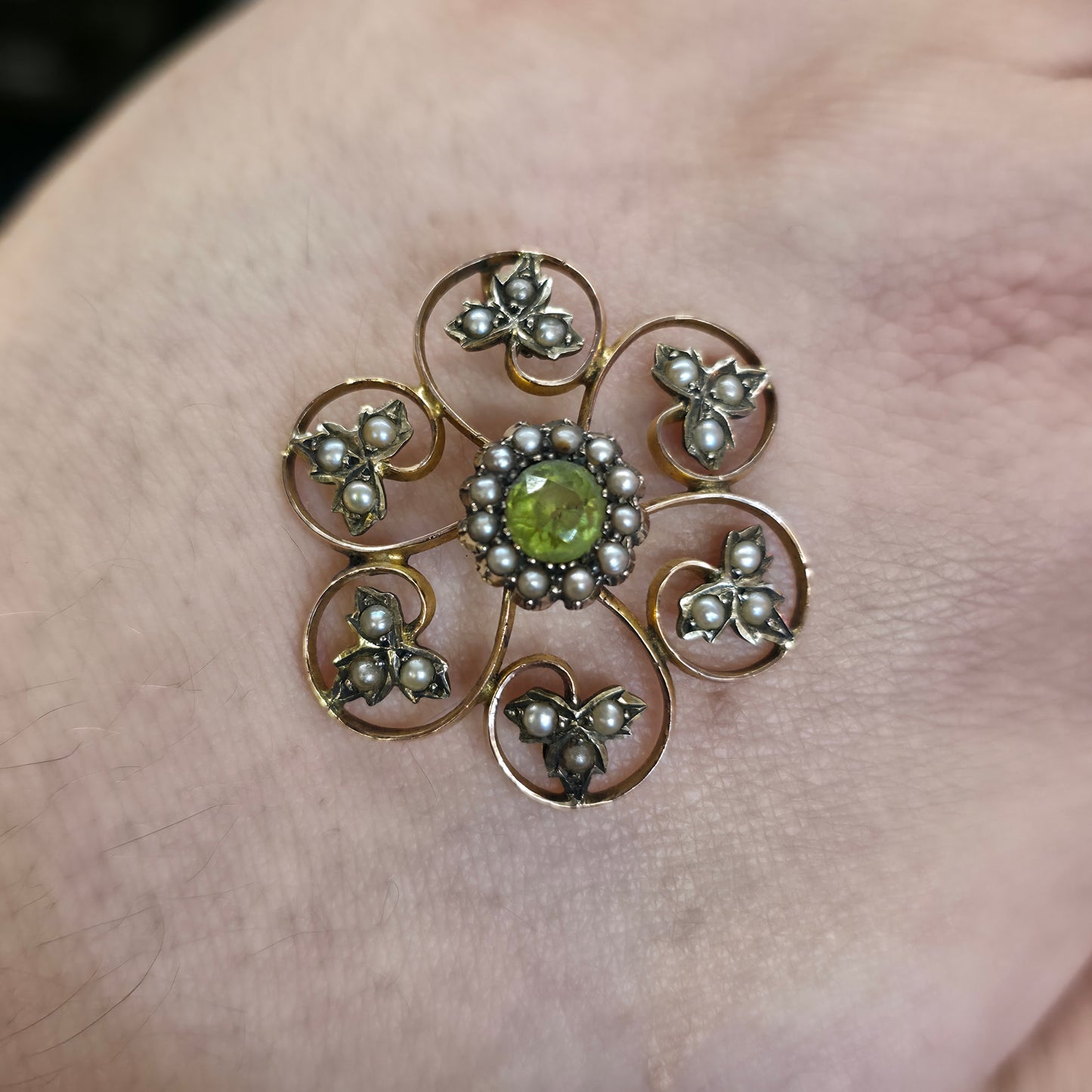 9ct Yellow Gold Antique Large Peridot and Pearl Foliate Leafy Pendant Piece