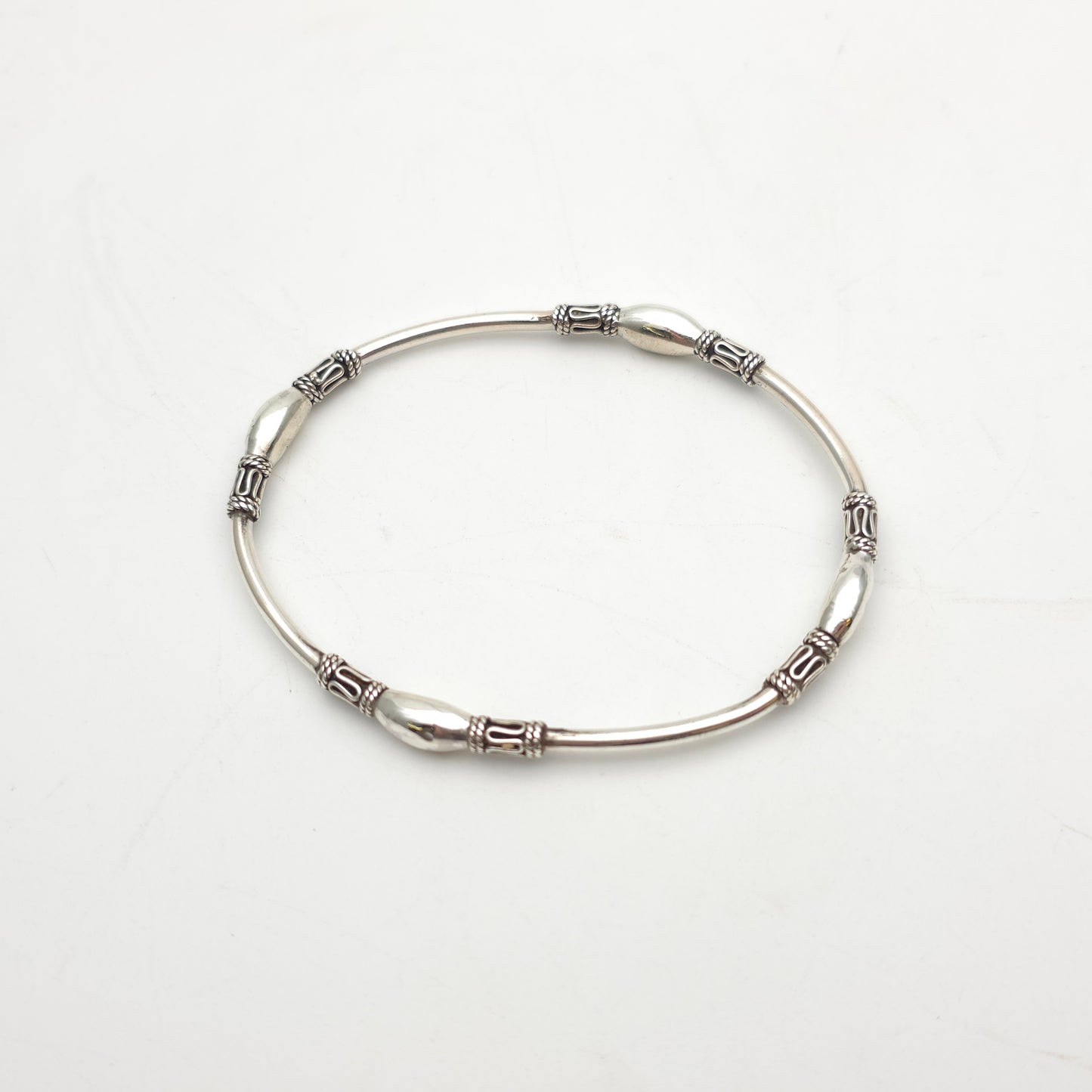Silver Vintage Ethnic Fancy Patterned Bead Bangle